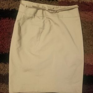 Liz Claiborne pencil skirt (size 4)